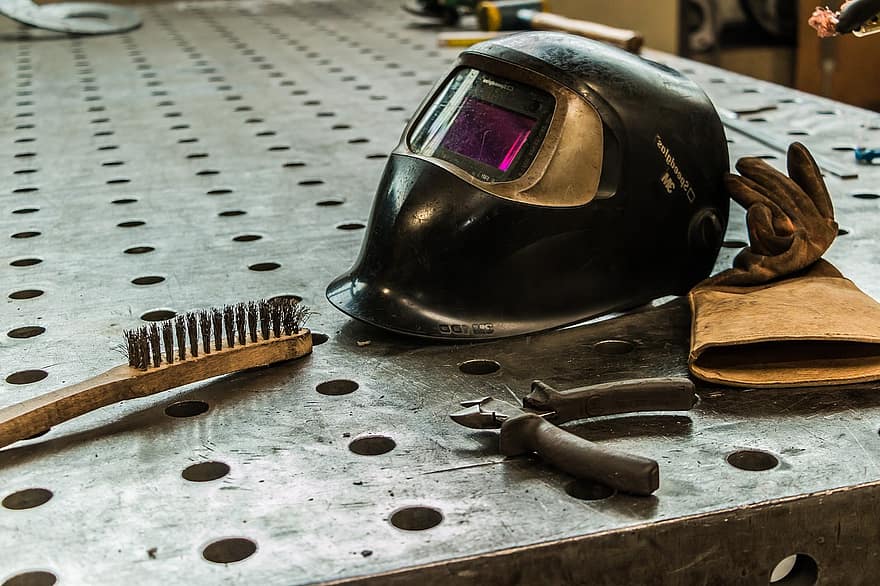work-material-vacancy-work-welder-job-profession-employment-training-safety-at-work
